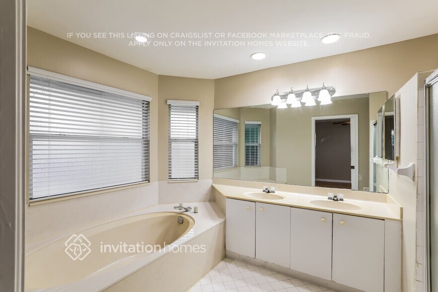 Building Photo - 8640 Rosalie Ct