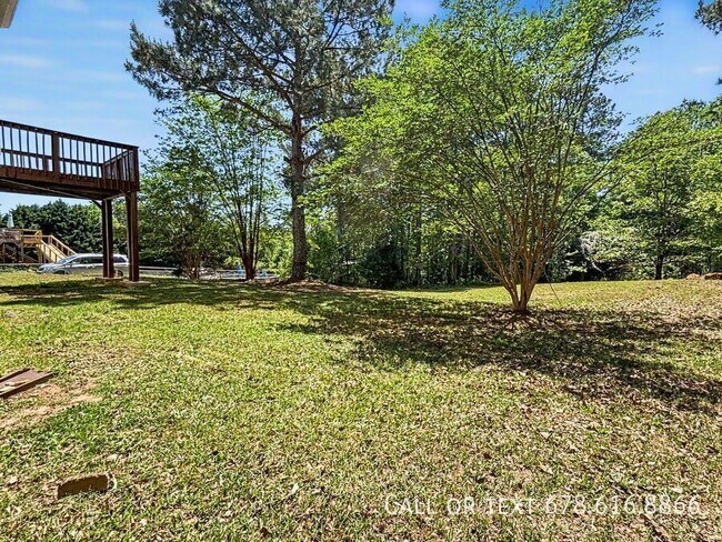 Building Photo - 80 Rivercrest Ln