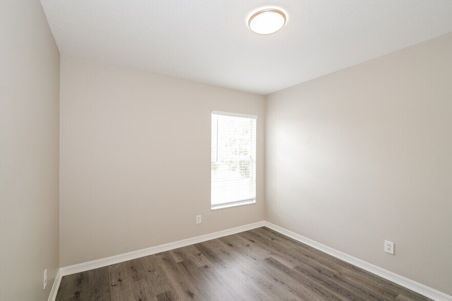 Building Photo - 7814 Citrus Blossom Dr