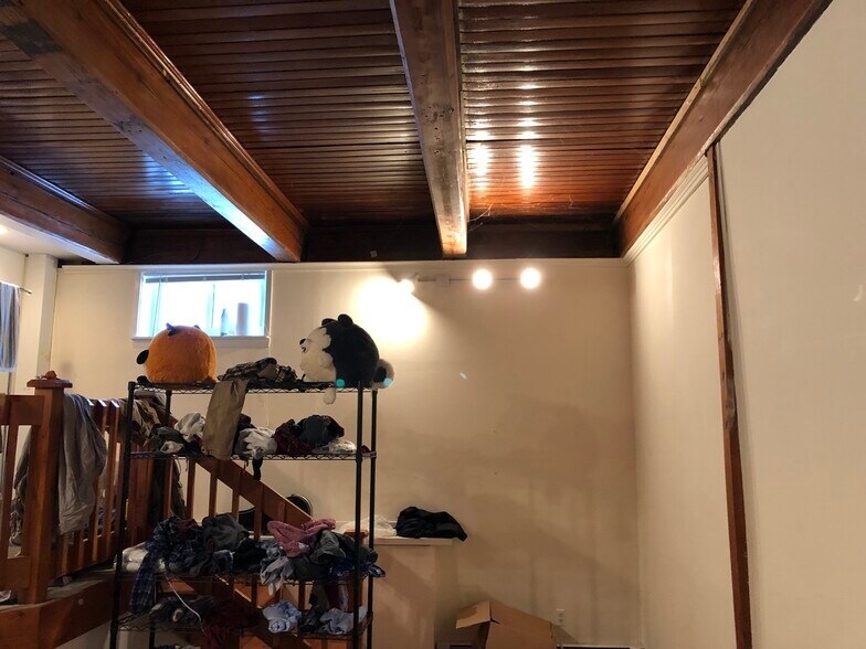 Building Photo - 29 Saint Marys Ct