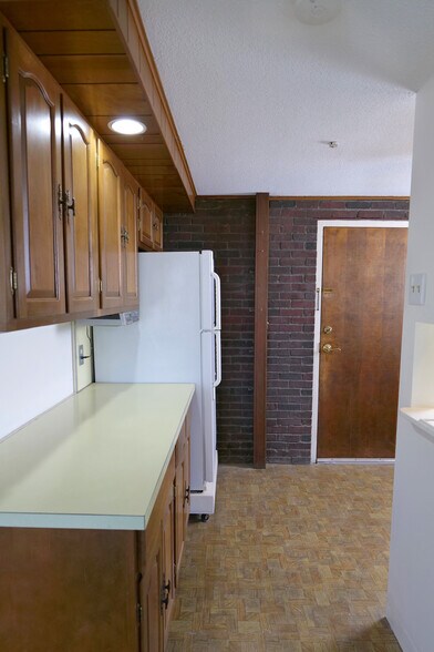 Building Photo - 159 Concord Ave