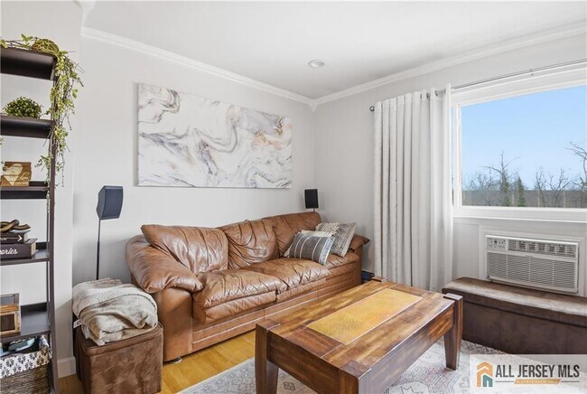 Building Photo - 1210 Cricket Ln