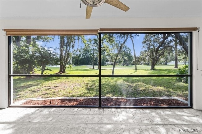 Building Photo - 83 Golfview Dr