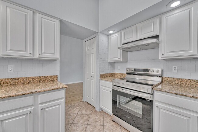 Building Photo - $3,645.95 with $300 Cleaning Voucher, 4 Beds - 3.5 Bath, Single Family Home in Westminster with S...