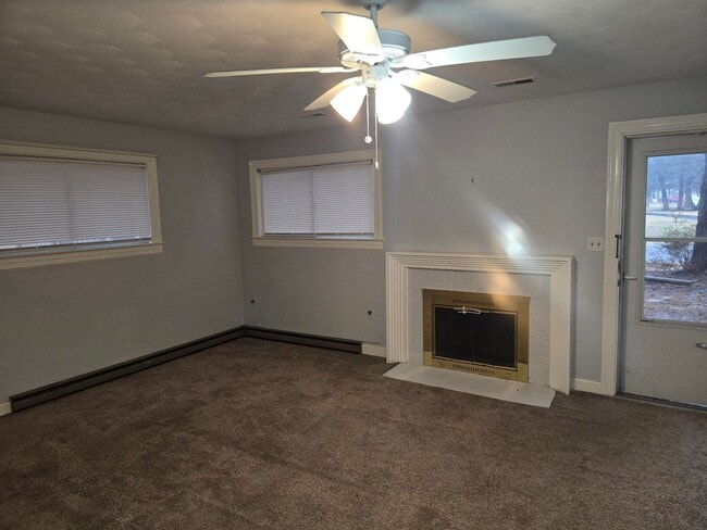 Building Photo - 7933 Belroi Rd