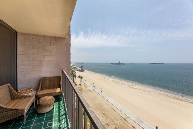 Building Photo - 1750 E Ocean Blvd