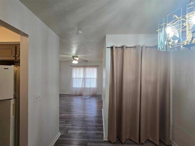 Building Photo - 1414 E 108th Ave