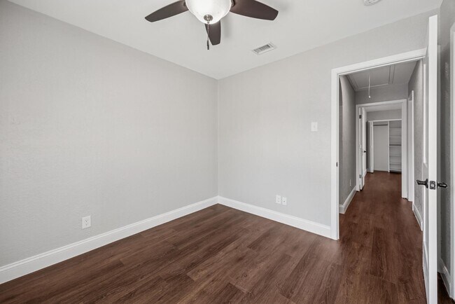 Building Photo - 1807 Highmeadow Cove
