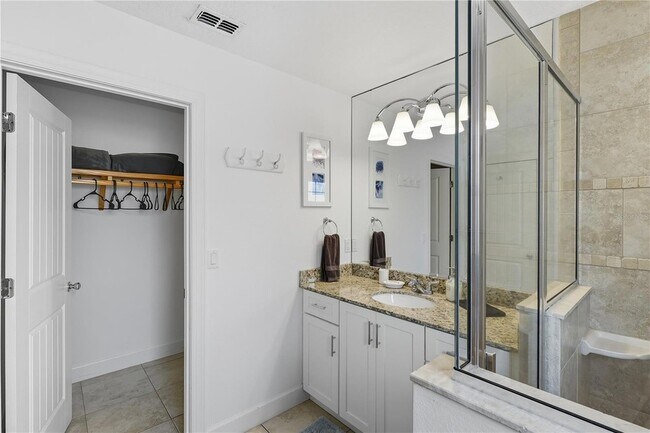 Building Photo - 27 Mala Compra Rd