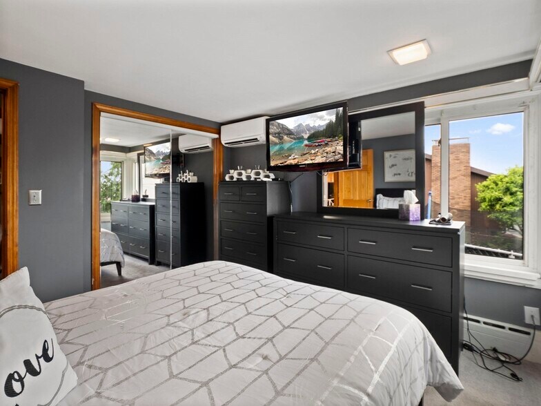 Building Photo - 73 Ridge Rd