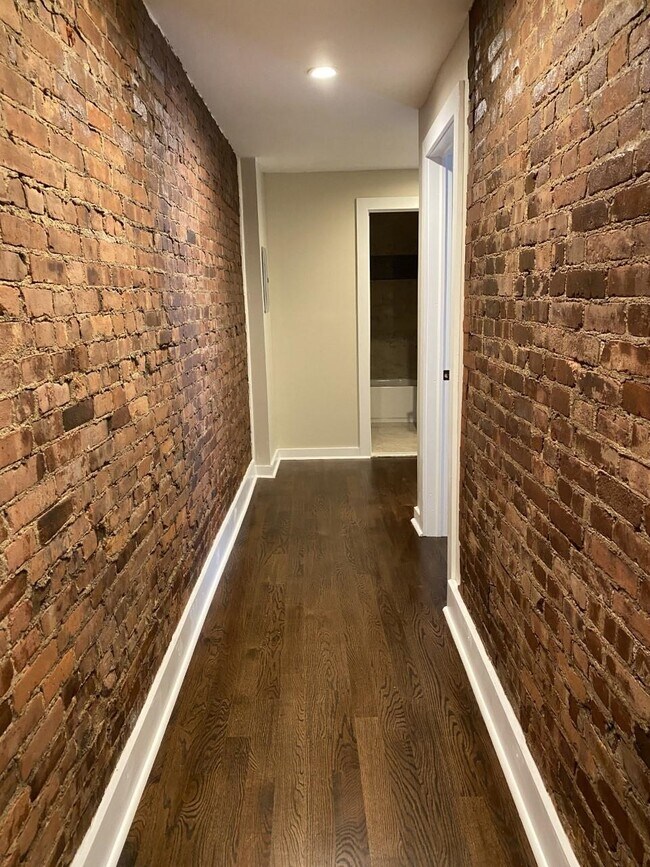 Building Photo - 678 Bergen Ave