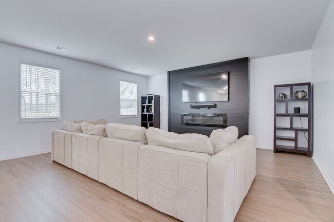 Building Photo - Harlem Beauty!