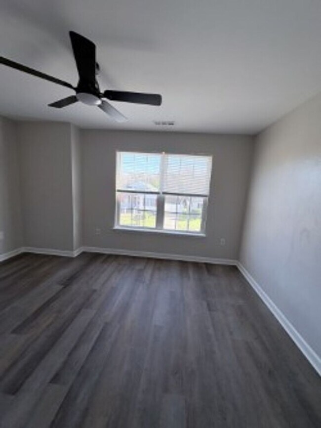 Building Photo - Washington Bourgh