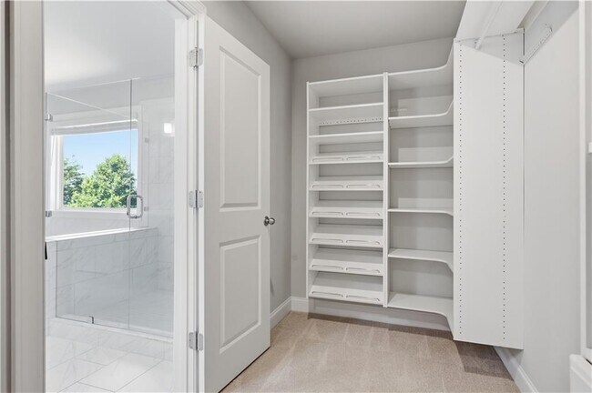 Building Photo - 781 Belerose Ln