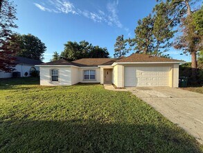 Building Photo - DELTONA: 3 bed/2 bath, Single Family Home AVAILABLE NOW!