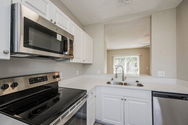 Building Photo - 829 Albi Ct