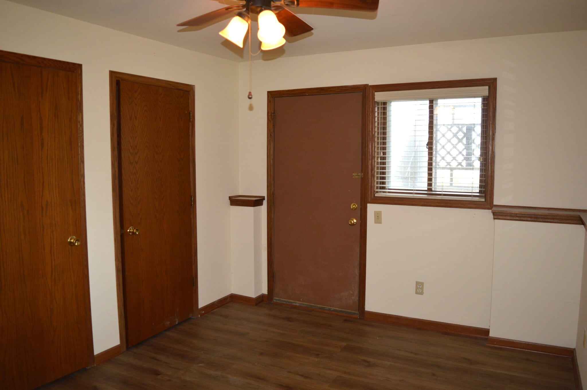 Building Photo - 548 Seminole Way