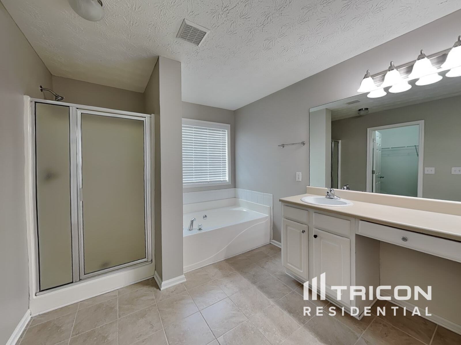 Building Photo - 714 Thompson Ridge Dr