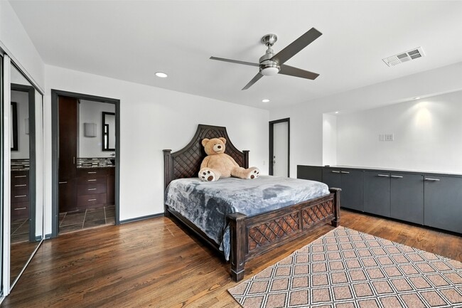 Building Photo - 2019 McClendon St