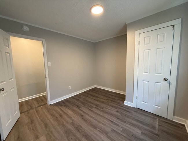 Building Photo - Beautiful 4 Bedroom 2 bathroom home for lease