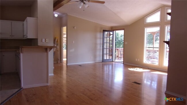 Building Photo - 252 Sir Winston Dr