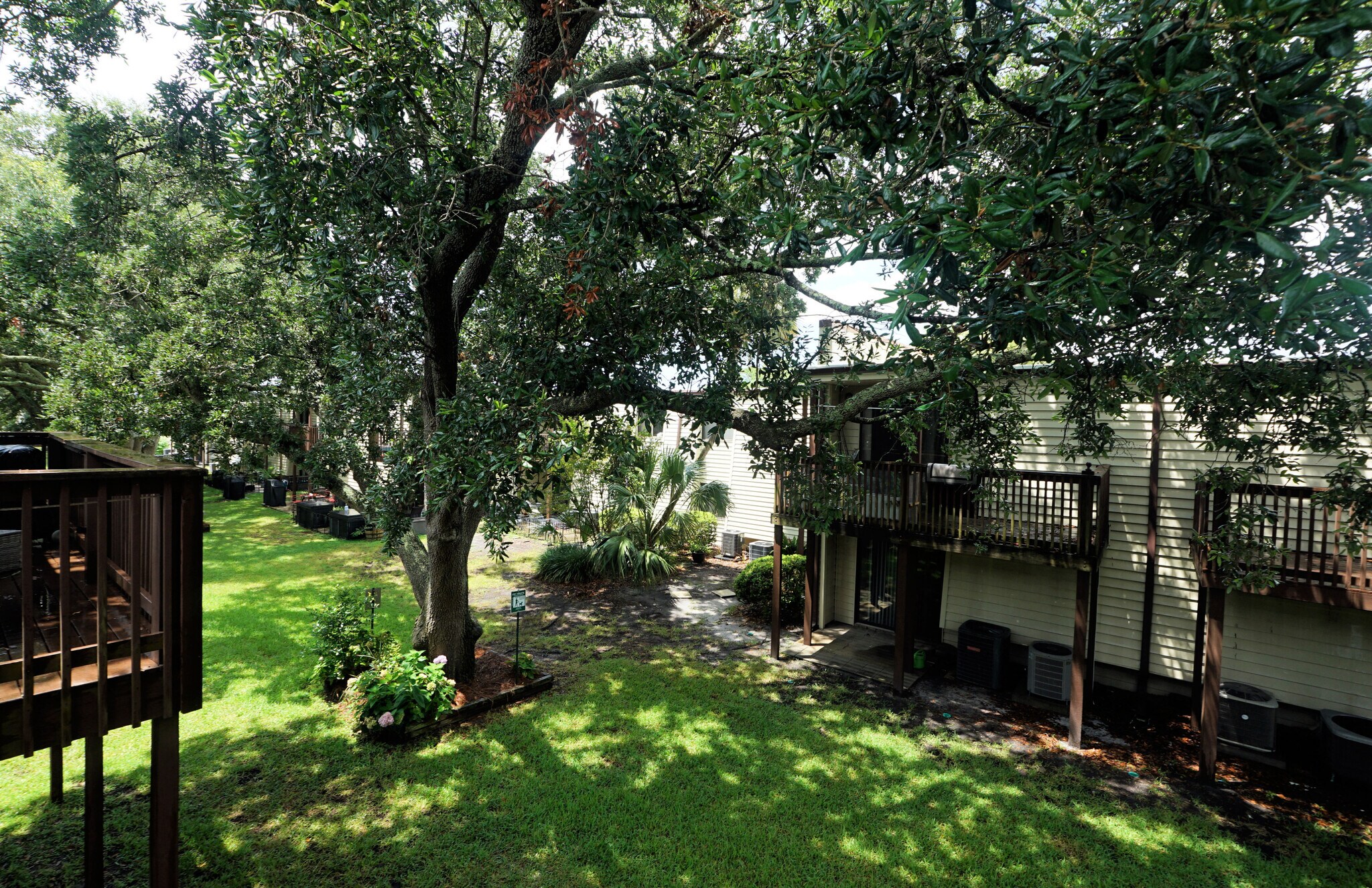 Building Photo - 308 Miracle Strip Pky SW