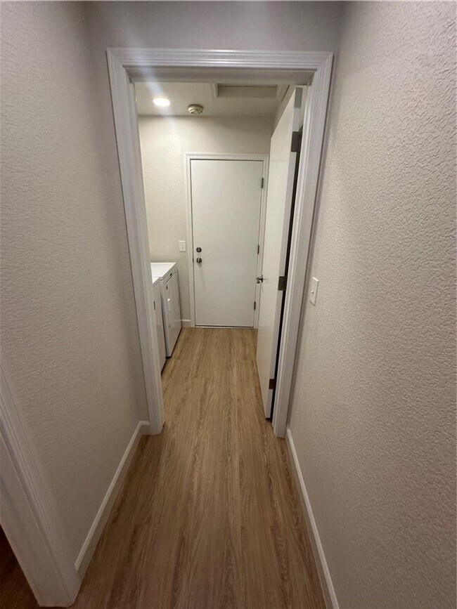 Building Photo - Summerlin 55+ Active Resort!!  Country Clu...