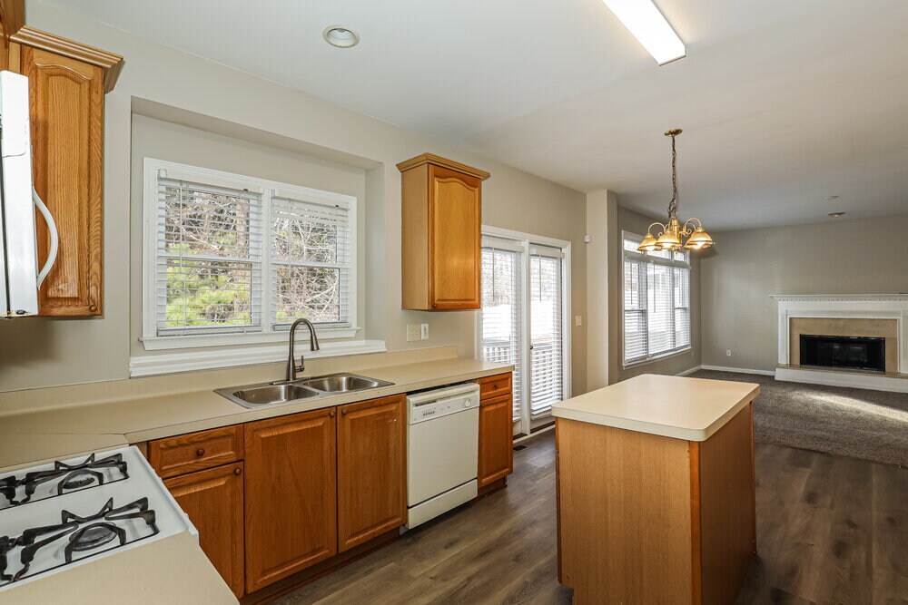 Building Photo - 312 Viceroy Curve