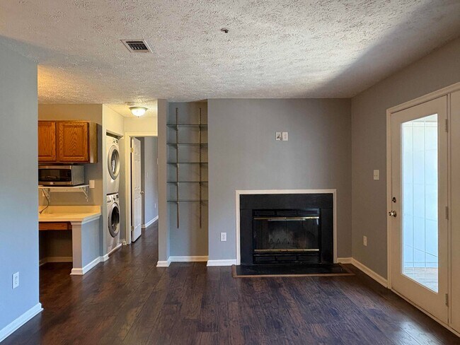 Building Photo - Great 2 Bedroom 2 Bath in Germantown