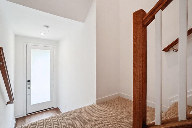 Building Photo - 14420 Beckett Glen Cir