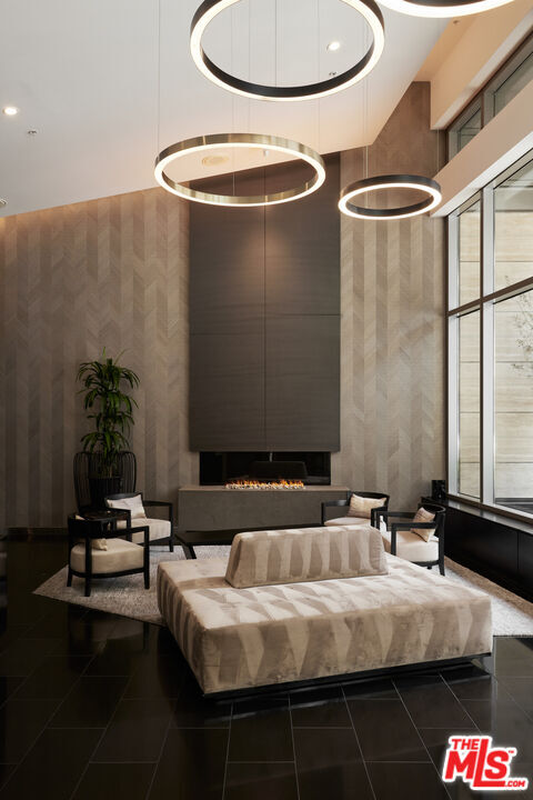 Building Photo - 1155 S Grand Ave