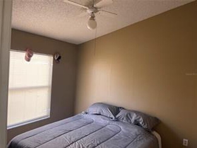 Building Photo - 751 Country Woods Cir