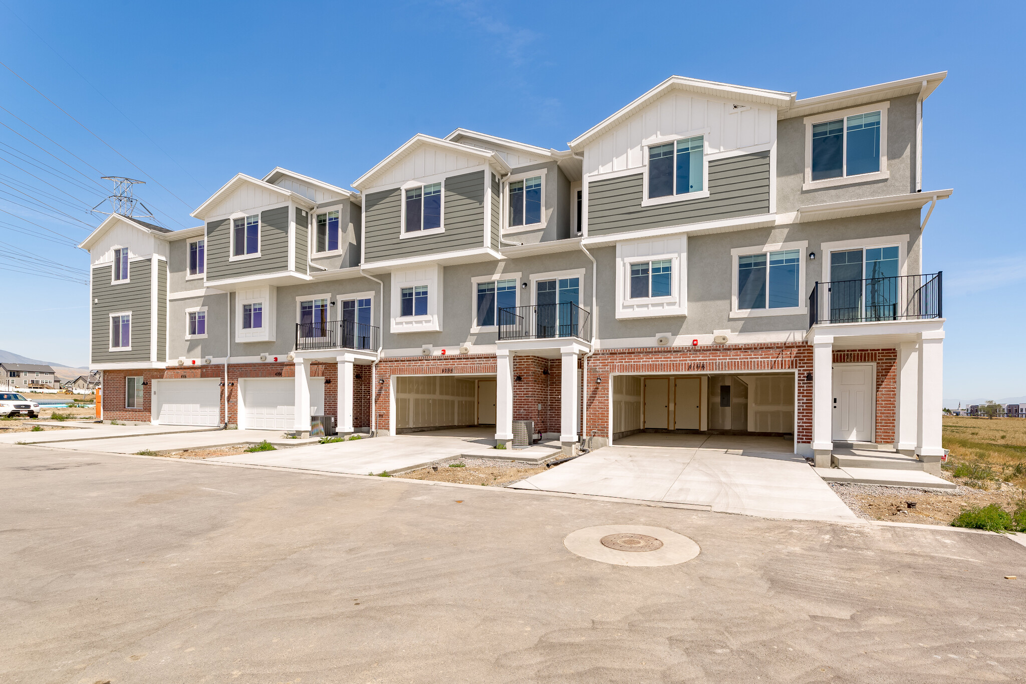 Building Photo - 4198 W Gooseneck Ct