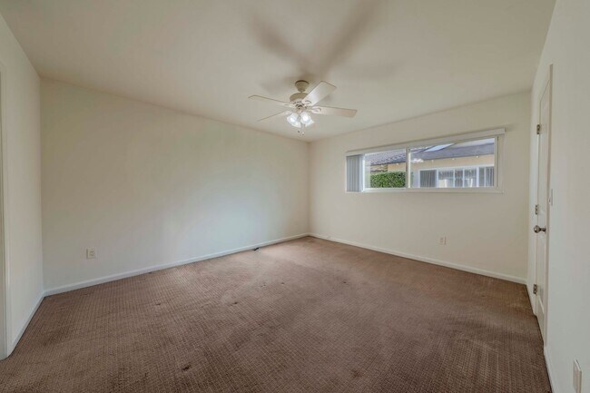 Building Photo - 16562 Sabot Ln