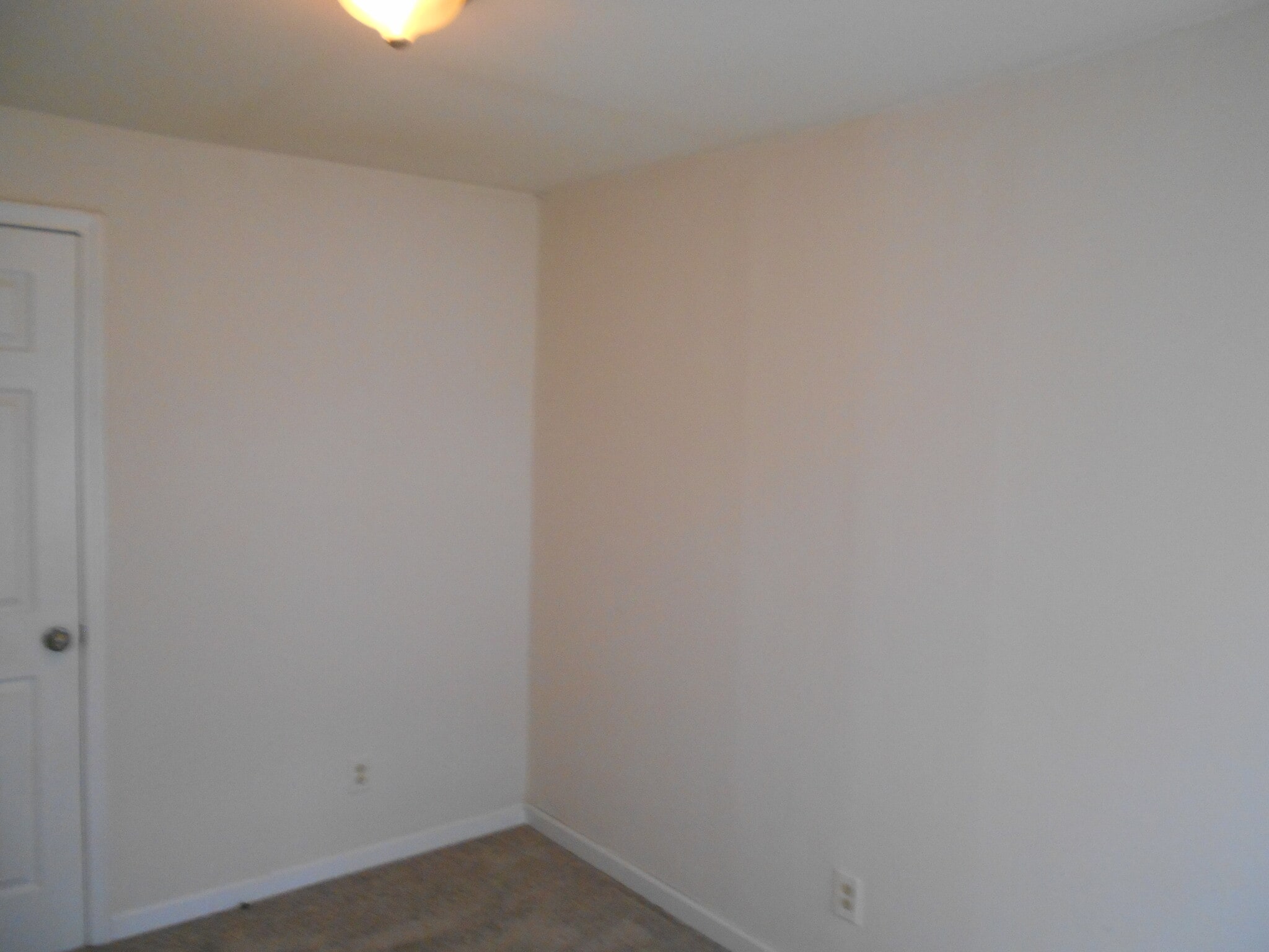Building Photo - 4405 E Bayley St