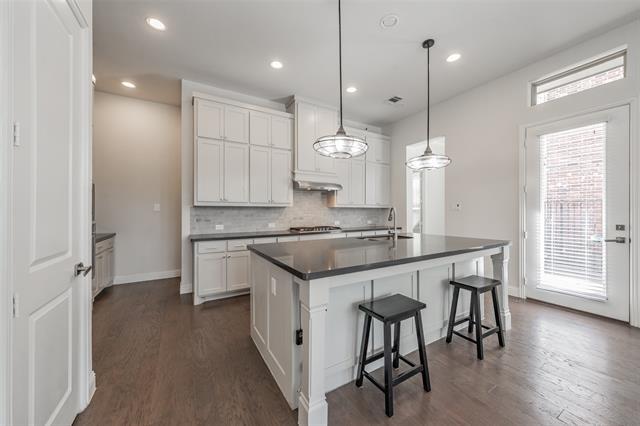 Building Photo - 8075 Sunflower Ln