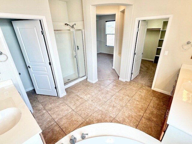 Building Photo - 15 Los Miradores Dr NE