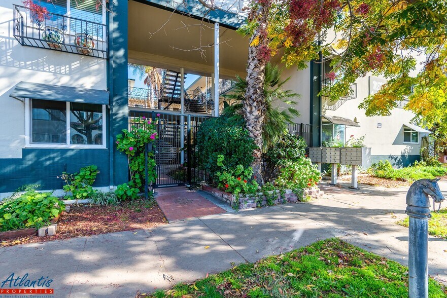 Building Photo - 420 S Third St