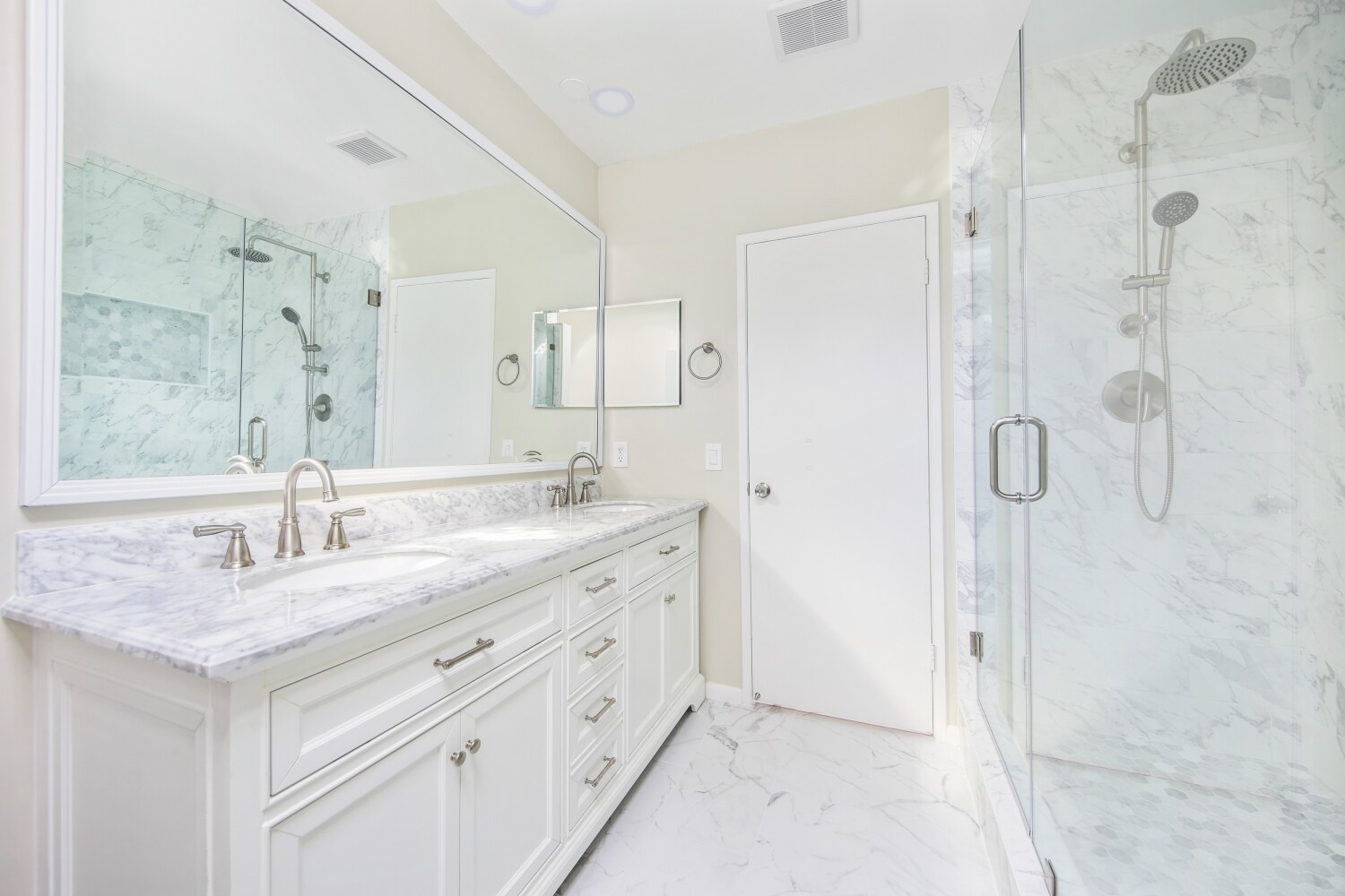 Building Photo - 1020 19th St