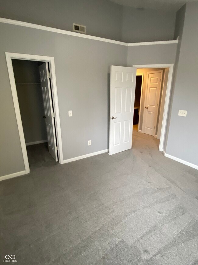 Building Photo - 9448 Tanhurst Dr