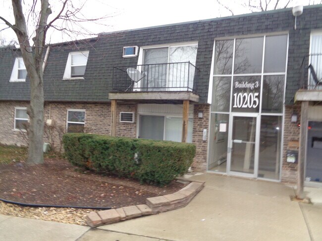 Primary Photo - 10205 86th Terrace