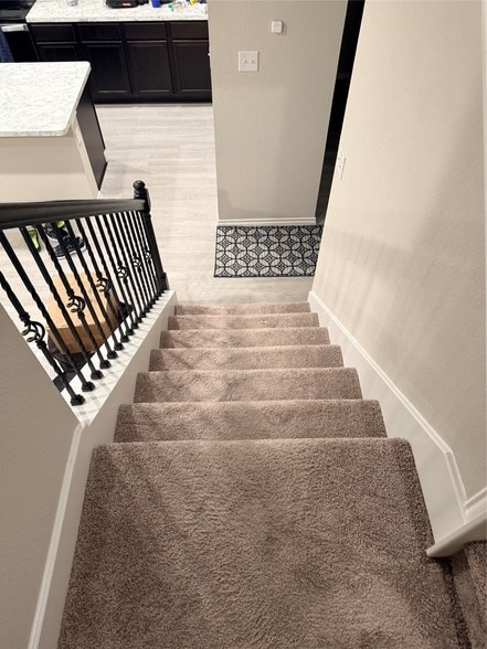 Building Photo - 2909 Bluets Dr