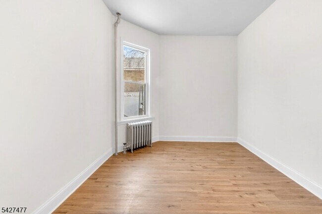 Building Photo - 15 Highland Ave