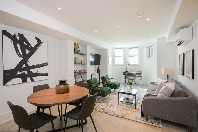 Building Photo - 1936 Calvert St NW