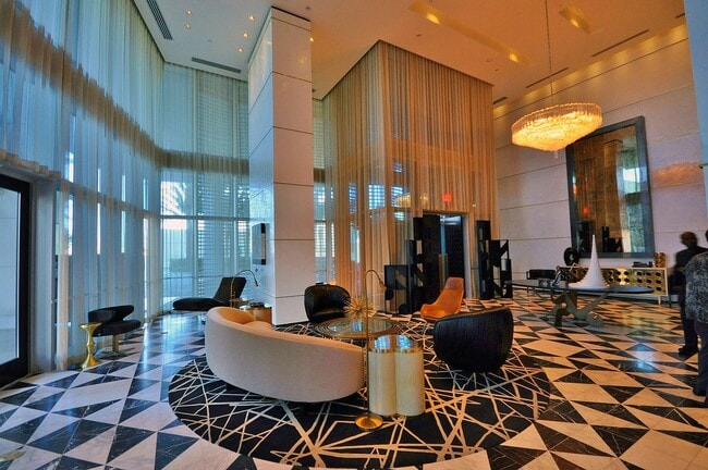 Building Photo - The Martin 1807-Strip/city Views form this Stunning Fully Furnished 2Bd/2Ba Residence