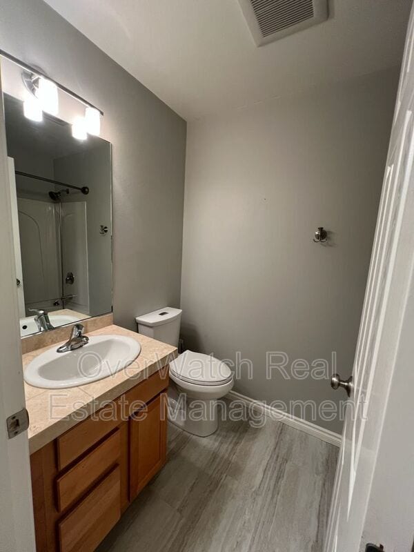 Building Photo - 11351 Discovery View Dr