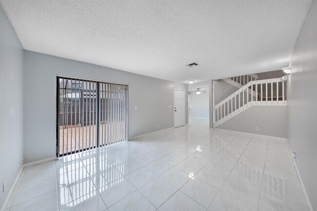 Building Photo - 2508 NW 99th Ave