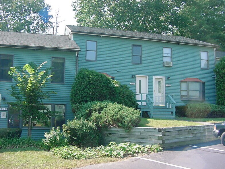 Building Photo - 509 Piscassic St