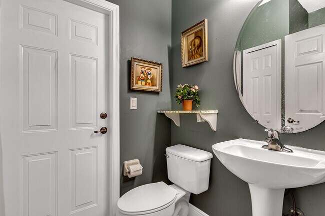 Building Photo - 8134 Bautista Way