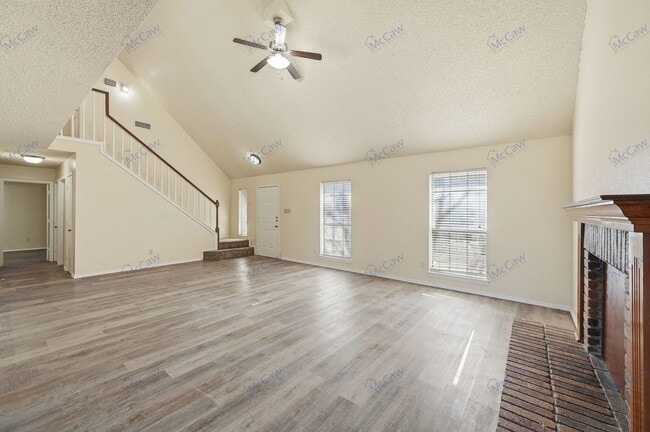 Building Photo - 911 Wellridge Dr